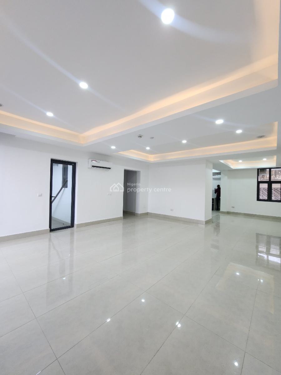 Luxury 3 Bedroom Apartment with Bq, Pool, Gym, Elevator, Lekki Phase 1, Lekki, Lagos, Flat / Apartment for Sale