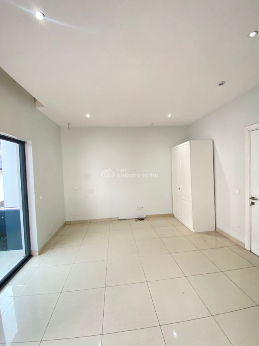 Very Spacious 4 Bedroom Terrace Duplex with a Rooftop, Off Admiralty Way, Lekki Phase 1, Lekki, Lagos, Terraced Duplex for Rent