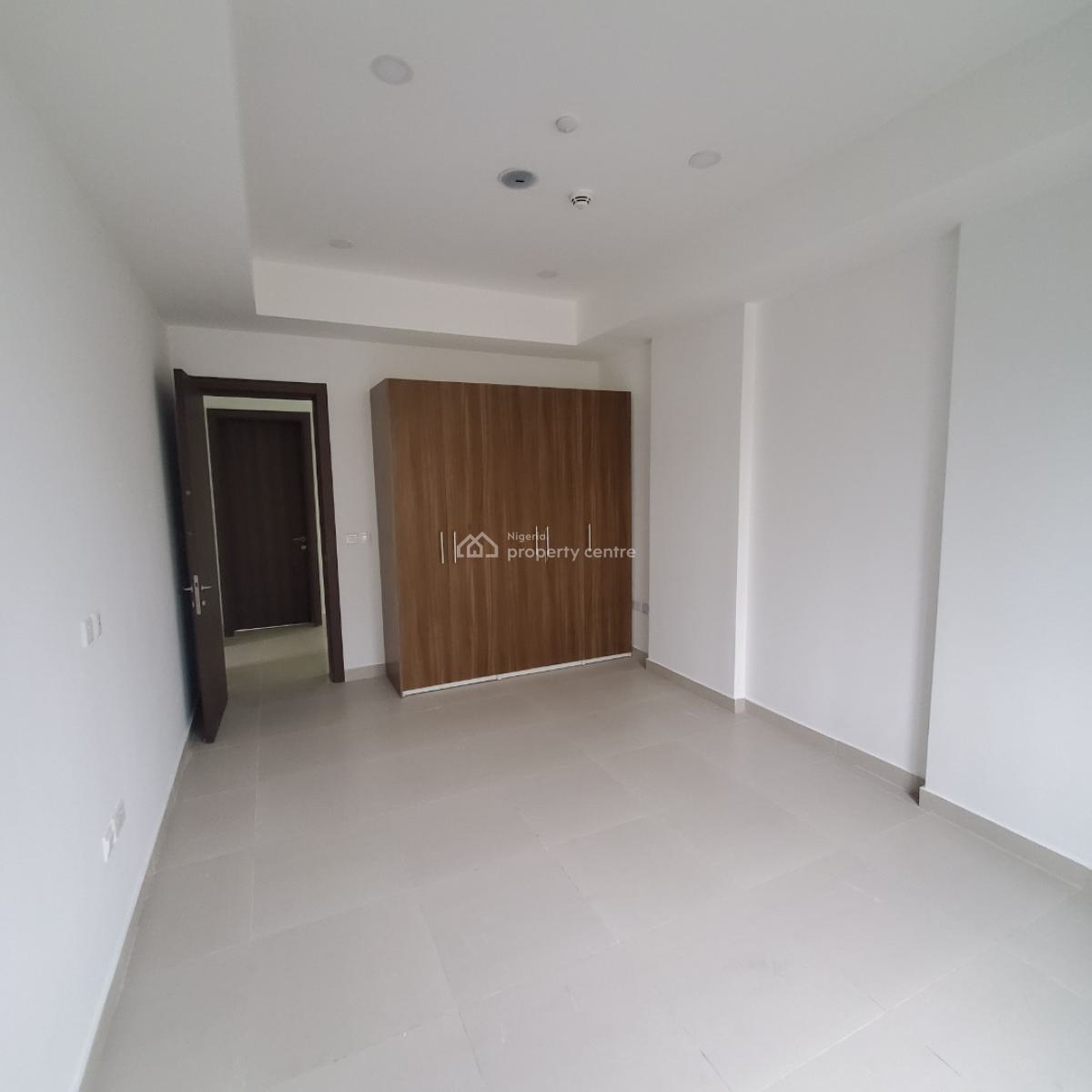 Magnificent 3bedroom Apartments, Lekki Phase 1, Lekki, Lagos, Flat / Apartment for Sale
