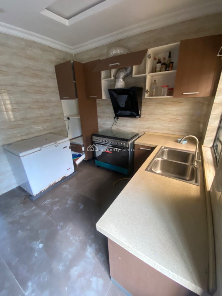 4 Bedroom Semidetached with Self Back Compound, New  Road Chevron Lekki, Igbo Efon, Lekki, Lagos, Semi-detached Duplex for Rent