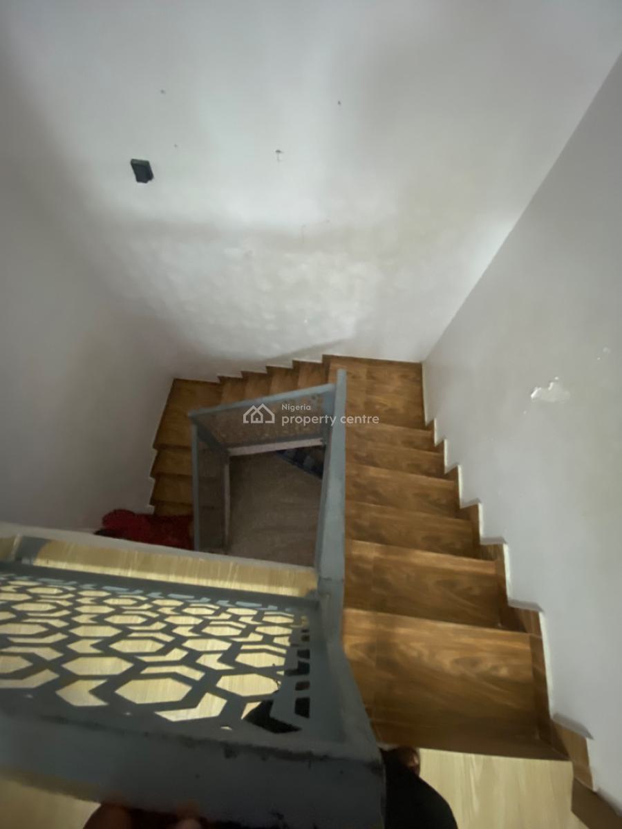 4 Bedroom Semidetached with Self Back Compound, New  Road Chevron Lekki, Igbo Efon, Lekki, Lagos, Semi-detached Duplex for Rent