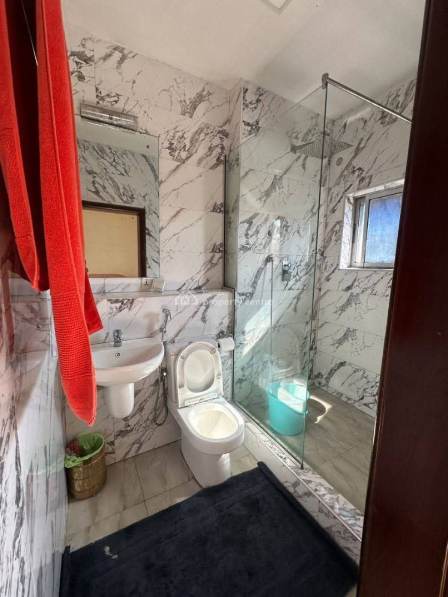 Spaciously Built 3 Bedroom Apartment, Adamu Ijeh Estate, Obalende, Ikoyi, Lagos, Flat / Apartment for Sale
