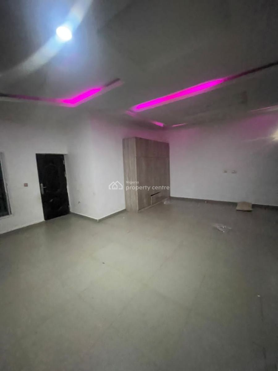4 Bedroom Semi Detached Duplex, Lugbe District, Abuja, Semi-detached Duplex for Rent