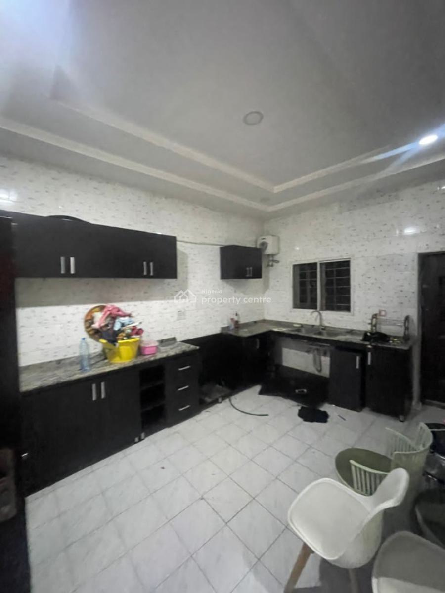 4 Bedroom Semi Detached Duplex, Lugbe District, Abuja, Semi-detached Duplex for Rent