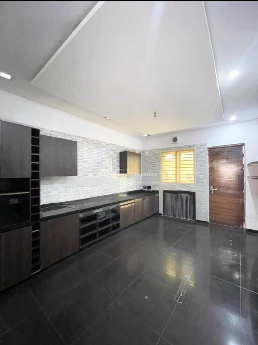 Seaside 4 Bedroom Maisonette in a Serviced Court, Off Admiralty Road, Lekki Phase 1, Lekki, Lagos, House for Rent
