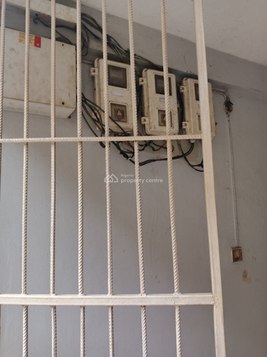Fairly Used Solid 3 Bedroom Available in a Serene Area, Alagomeji, Yaba, Lagos, Flat / Apartment for Rent