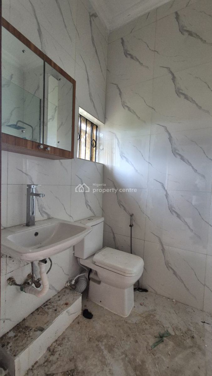 Very Spacious 3 Bedroom Flat in Gra Ikeja, Off Issac John Street Gra Ikeja, Ikeja Gra, Ikeja, Lagos, Flat / Apartment for Rent