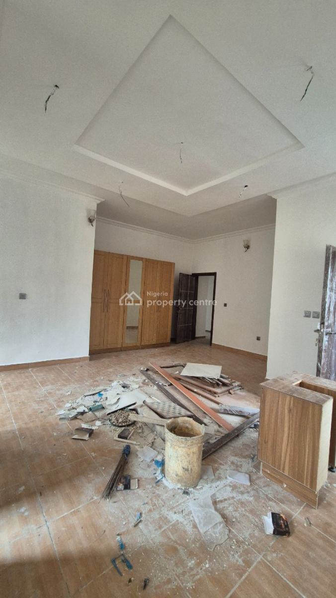 Very Spacious 3 Bedroom Flat in Gra Ikeja, Off Issac John Street Gra Ikeja, Ikeja Gra, Ikeja, Lagos, Flat / Apartment for Rent