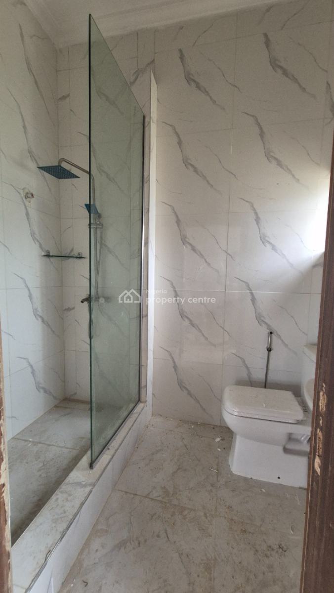 Very Spacious 3 Bedroom Flat in Gra Ikeja, Off Issac John Street Gra Ikeja, Ikeja Gra, Ikeja, Lagos, Flat / Apartment for Rent