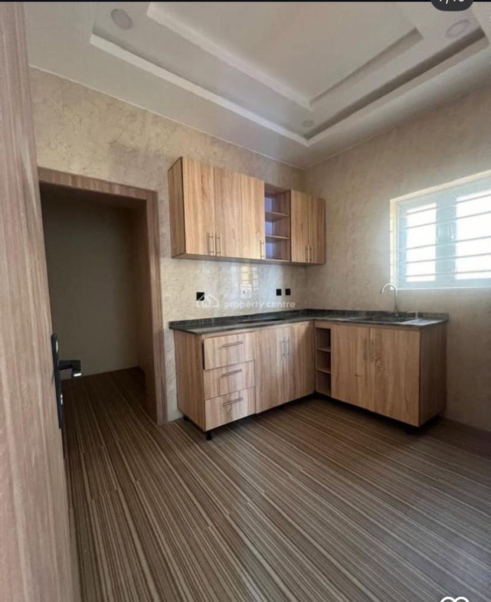 Luxury 4bedroom Semi-detached Bungalow Tastefully Finished and Clean, Bashorun Housing Estate, Akobo, Ibadan, Oyo, Semi-detached Bungalow for Sale