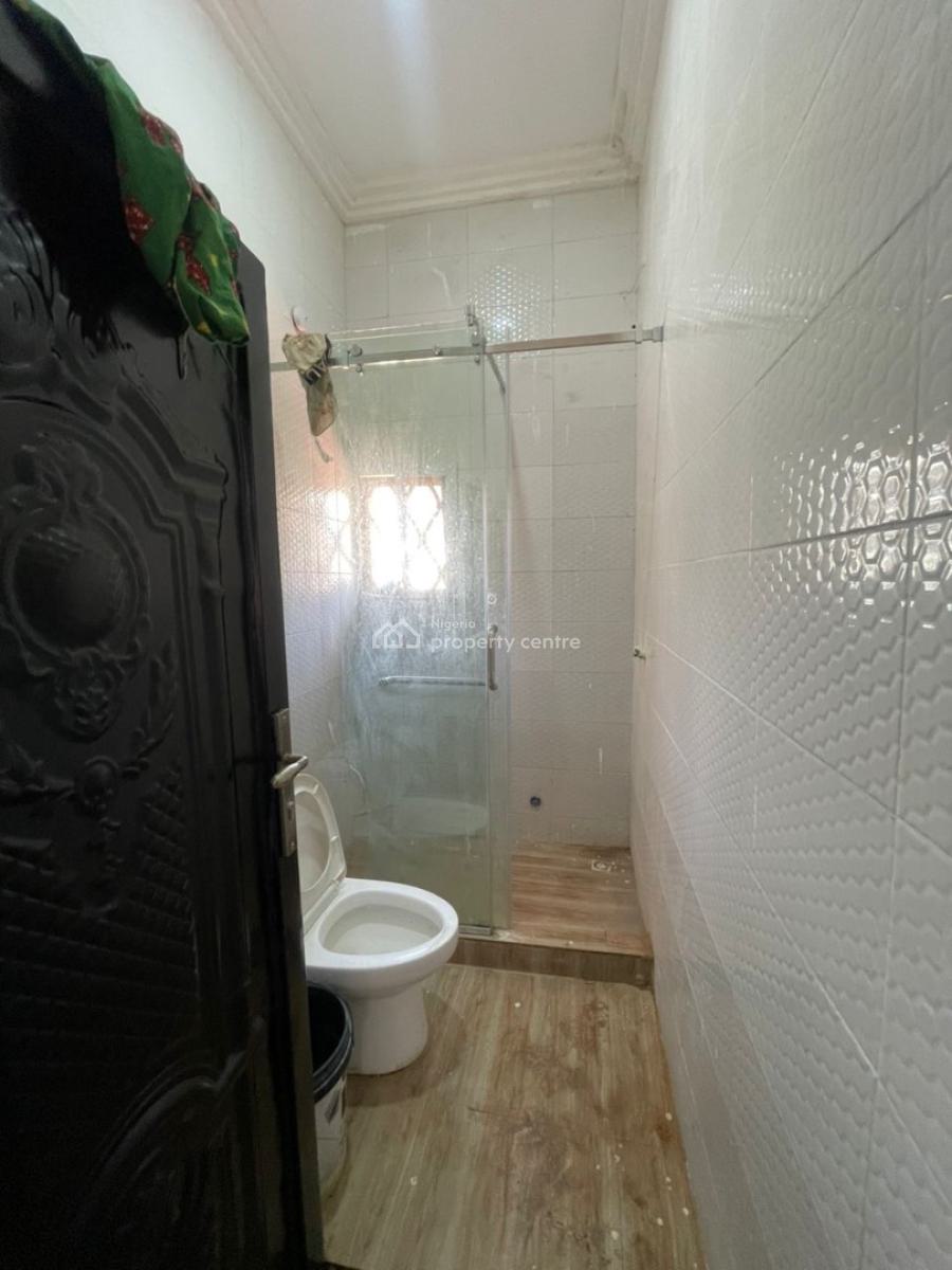 Very Spacious Self Contain, Guzape District, Abuja, Flat / Apartment for Rent