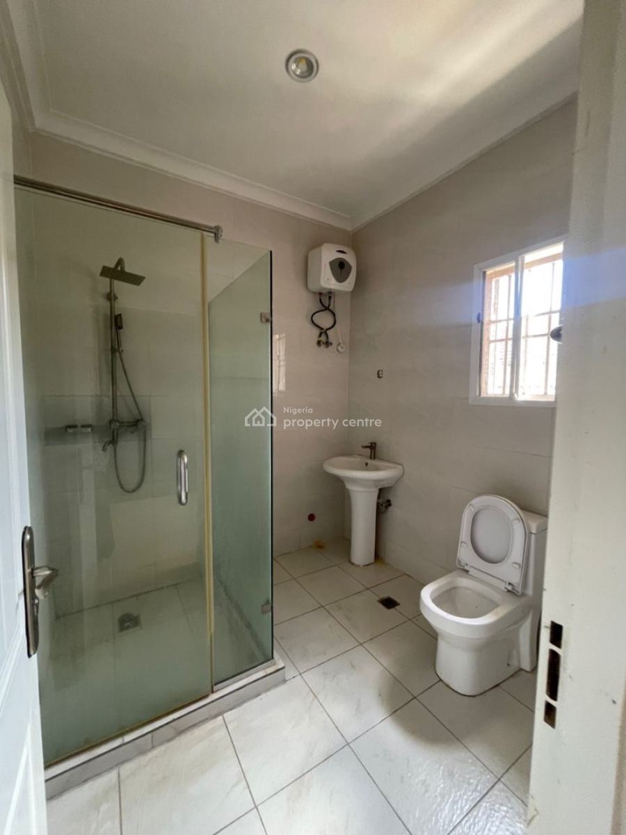 4 Bedroom Terrace Duplex and a Bq, Guzape District, Abuja, Terraced Duplex for Sale