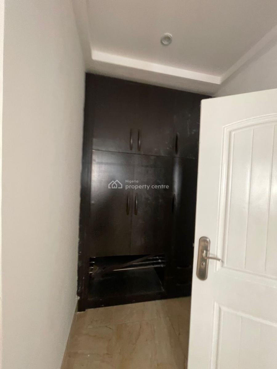 4 Bedroom Terrace Duplex and a Bq, Guzape District, Abuja, Terraced Duplex for Sale