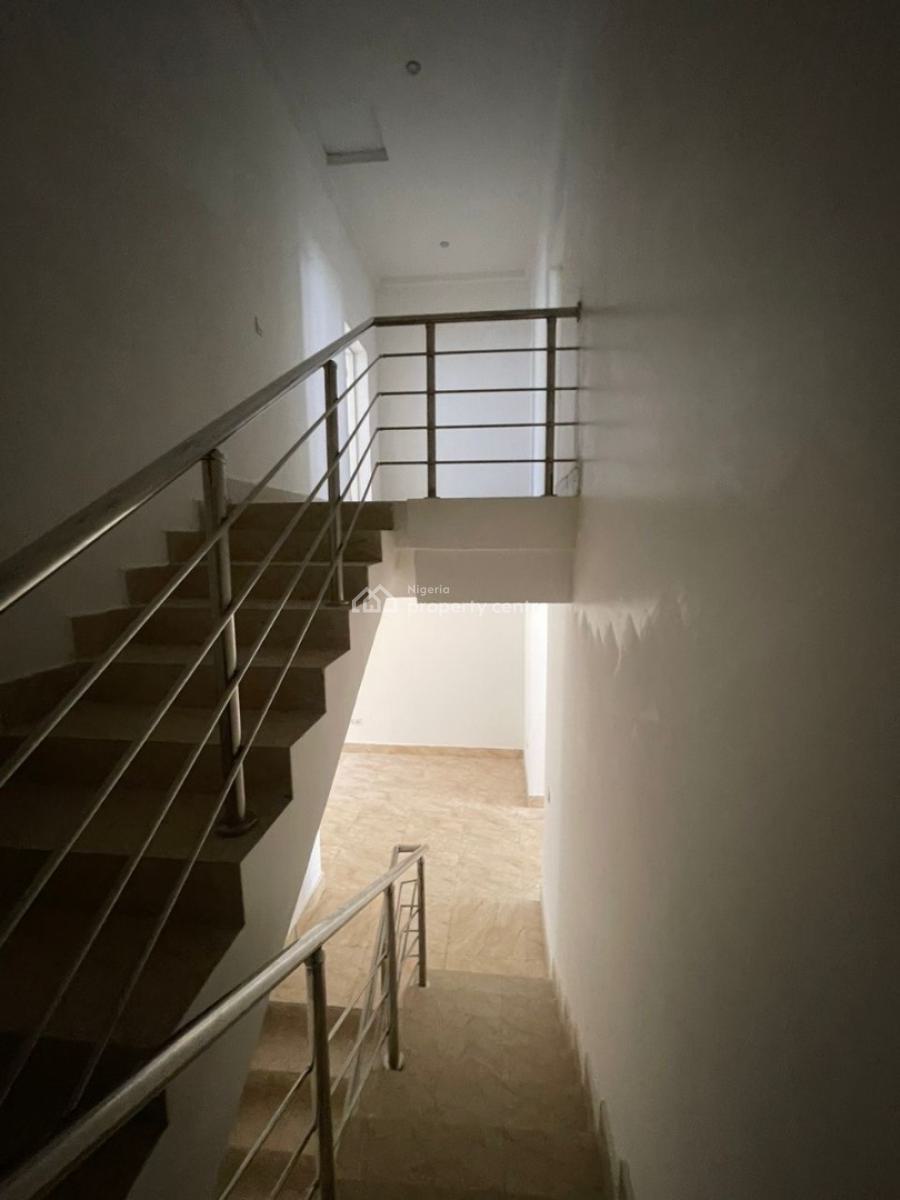 4 Bedroom Terrace Duplex and a Bq, Guzape District, Abuja, Terraced Duplex for Sale