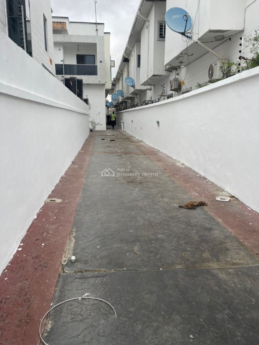 Very Specious 4 Bedroom Semi Detached Duplex with Bq, Conservation Road, Lekki Phase 2, Lekki, Lagos, Semi-detached Duplex for Rent