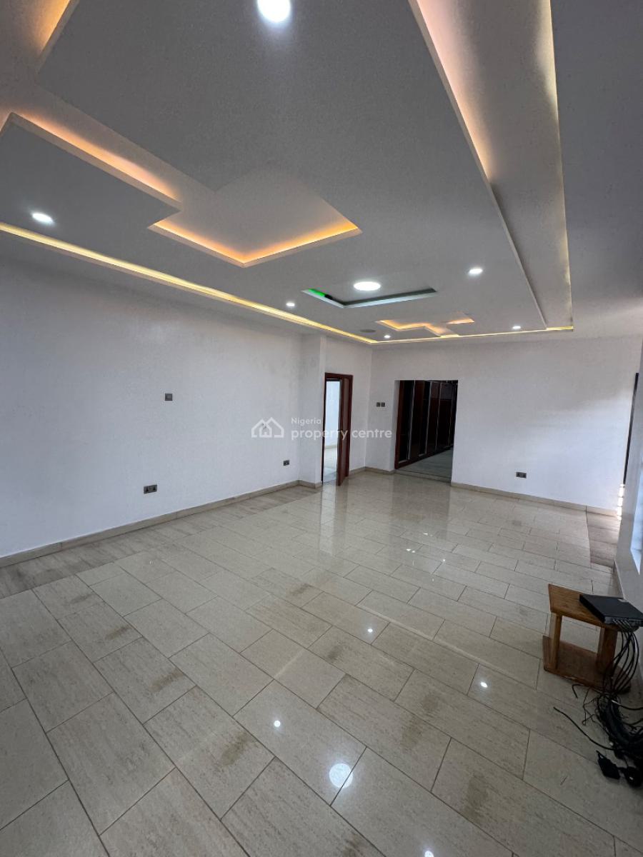 Spacious 5 Bedroom Fully Detached House with Bq, Vgc, Lekki, Lagos, Detached Duplex for Sale