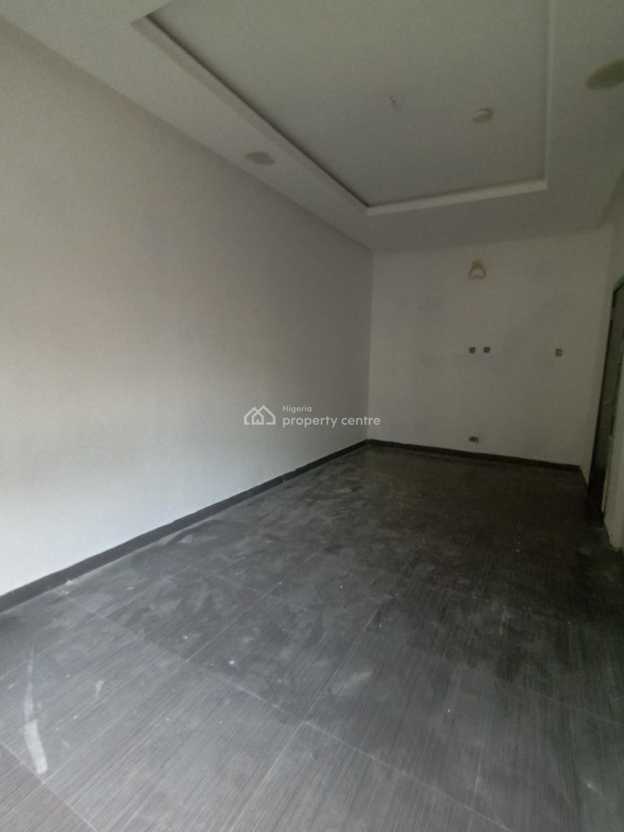 One Room Self Contained in a Shared Apartment, Chevron Drive, Lekki, Lagos, Flat / Apartment for Rent