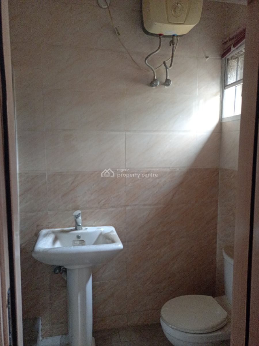 One Room Self Contained in a Shared Apartment, Chevron Drive, Lekki, Lagos, Flat / Apartment for Rent