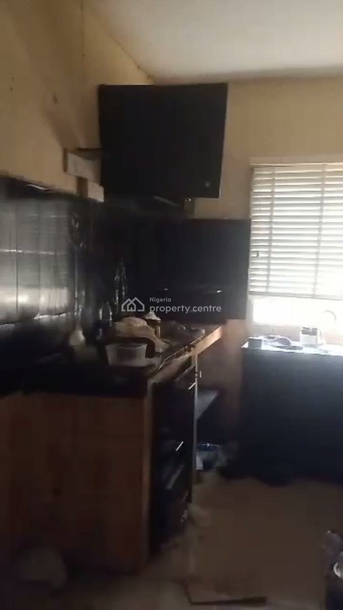 Neat & Spacious 2 Bedroom Apartment Ensuite, Adeniyi Jones, Ikeja, Lagos, Flat / Apartment for Rent