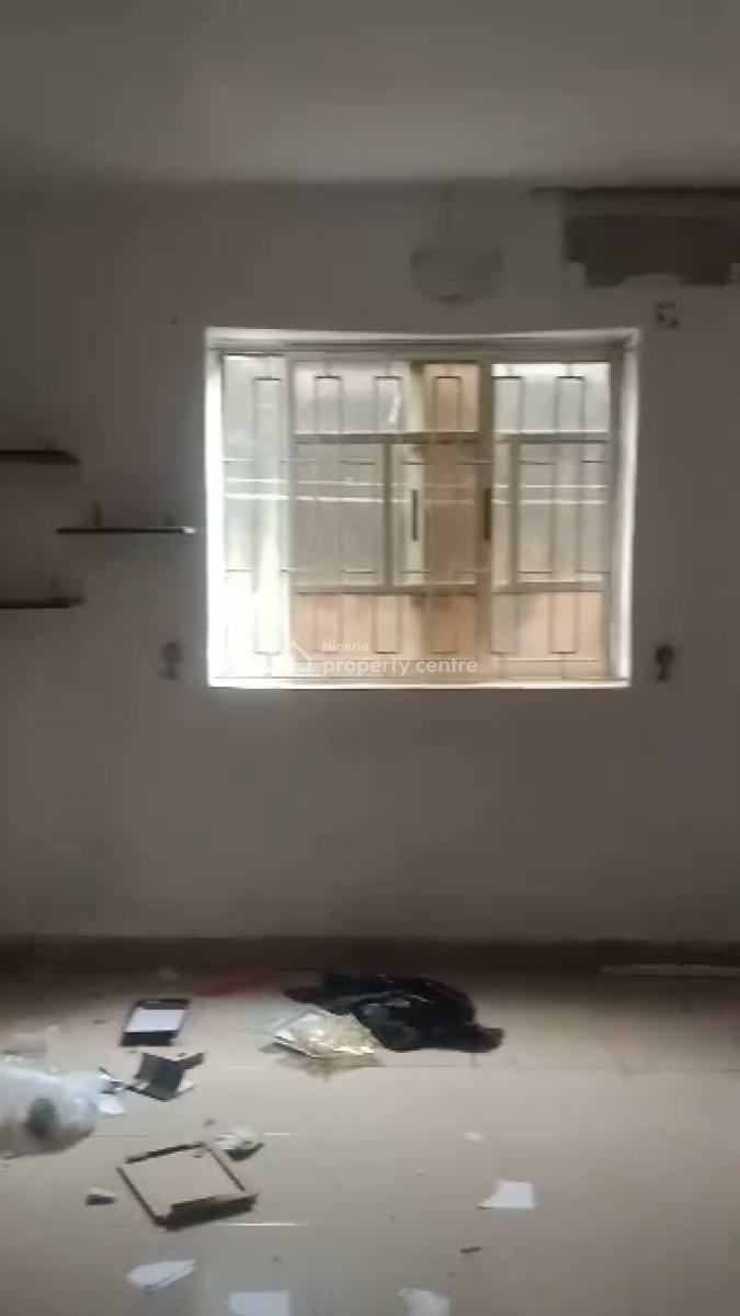 Neat & Spacious 2 Bedroom Apartment Ensuite, Adeniyi Jones, Ikeja, Lagos, Flat / Apartment for Rent
