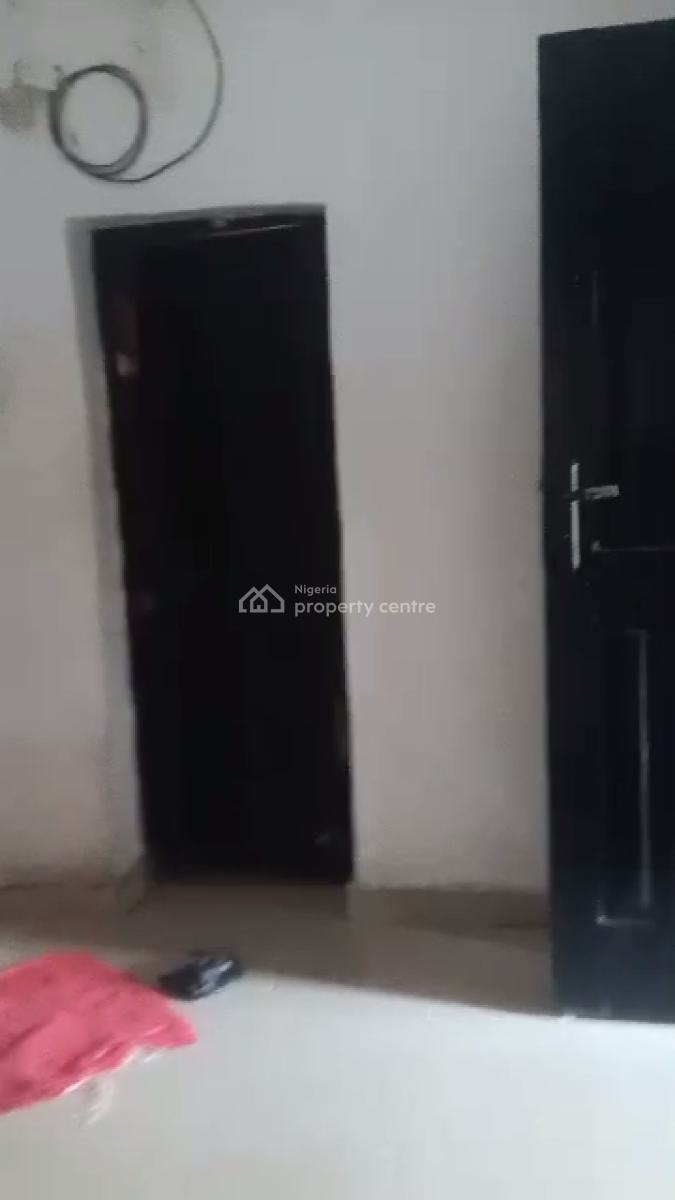 Neat & Spacious 2 Bedroom Apartment Ensuite, Adeniyi Jones, Ikeja, Lagos, Flat / Apartment for Rent