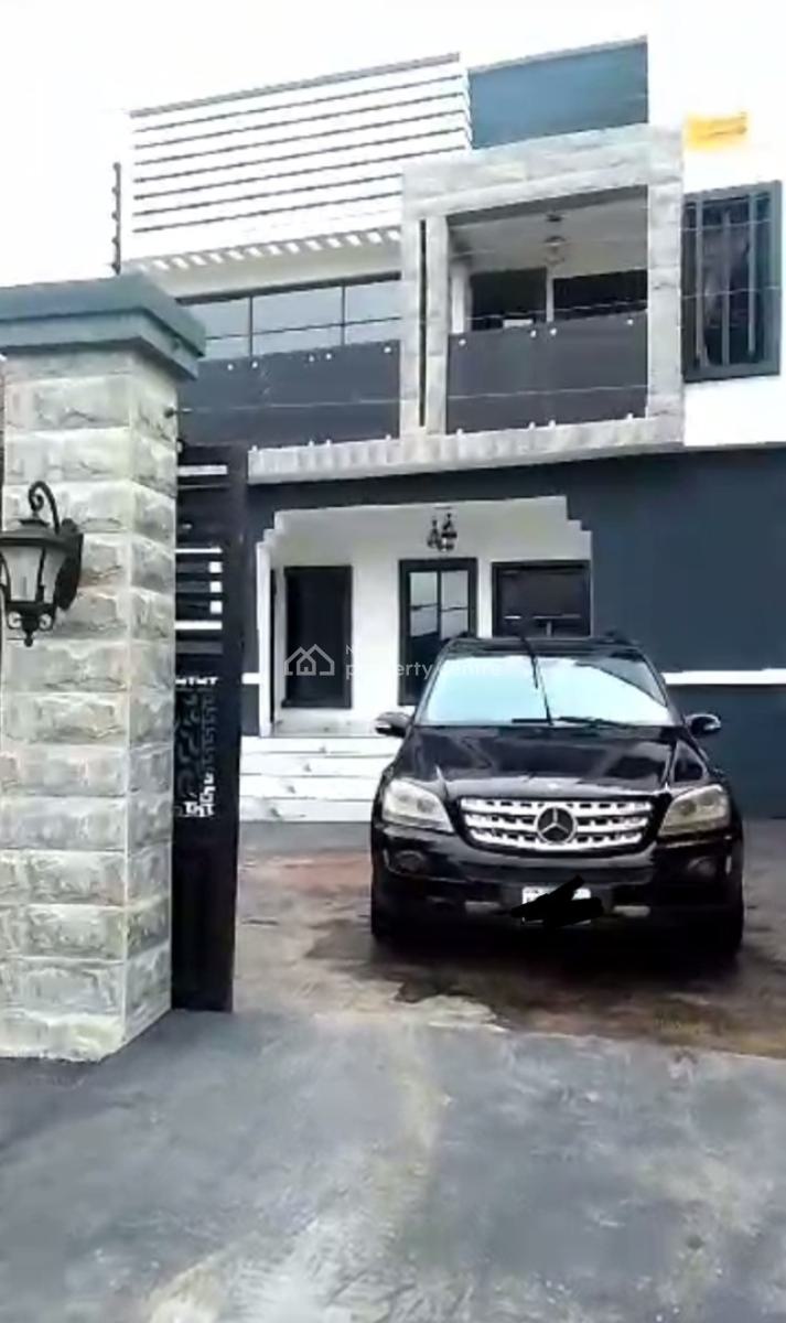 4 Bedroom Duples with Units of 2 Bedroom Flats, Dolphin Estate, Ikoyi, Lagos, Detached Duplex for Sale