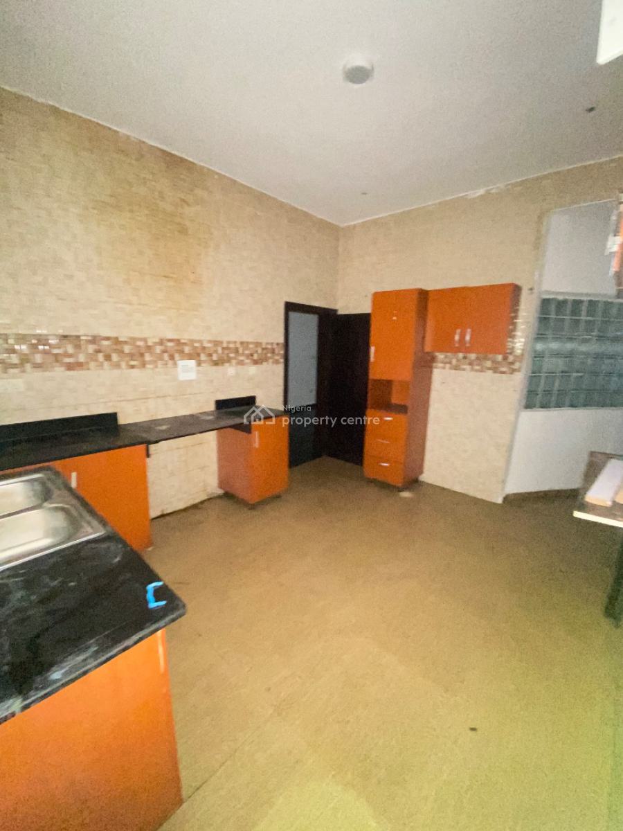 Available 3 Bedroom, Ikate Elegushi, Lekki, Lagos, Flat / Apartment for Rent