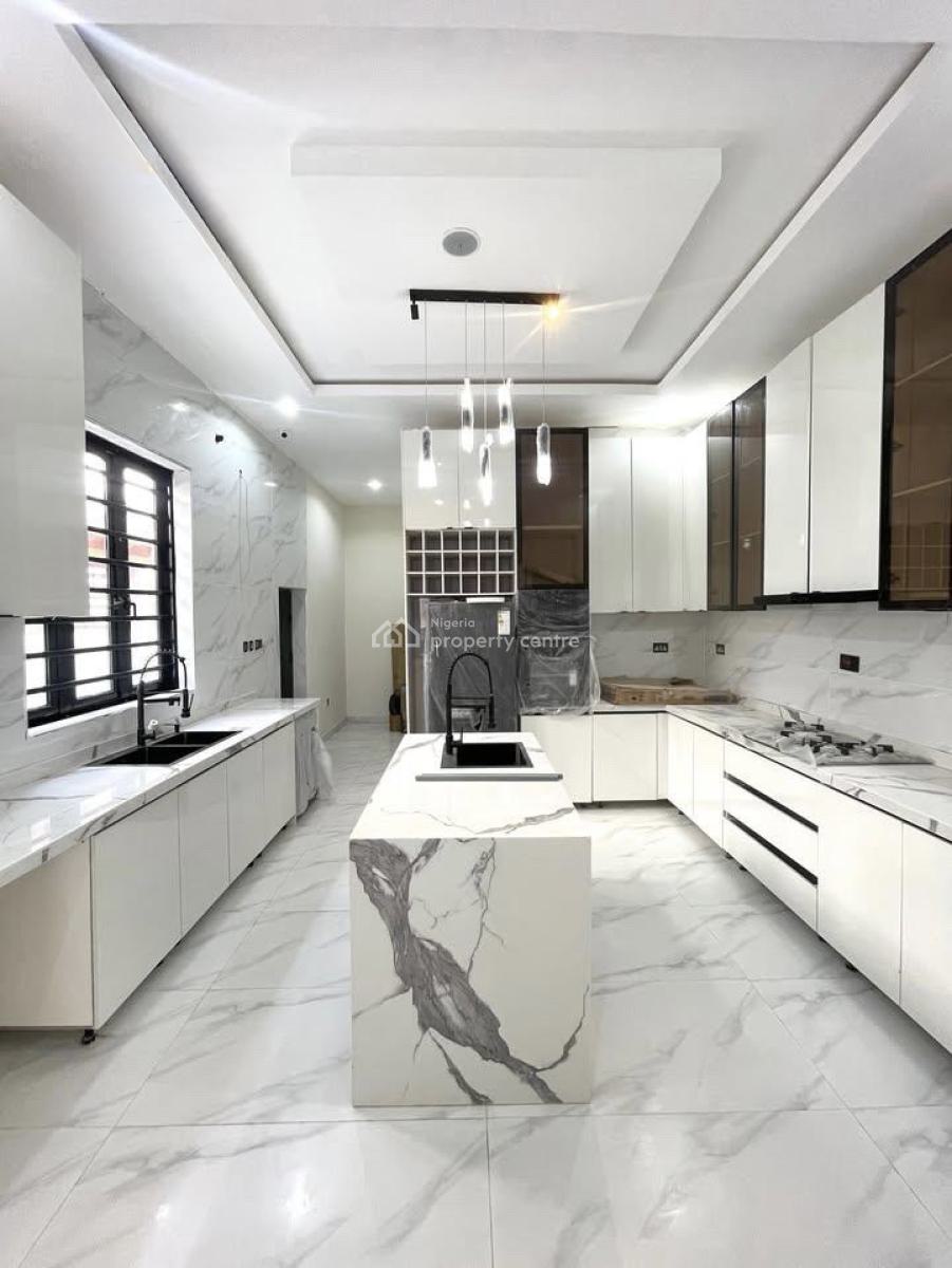 Spacious 5 Bedroom Fully Detached House with Pool, Ologolo, Lekki, Lagos, Detached Duplex for Sale