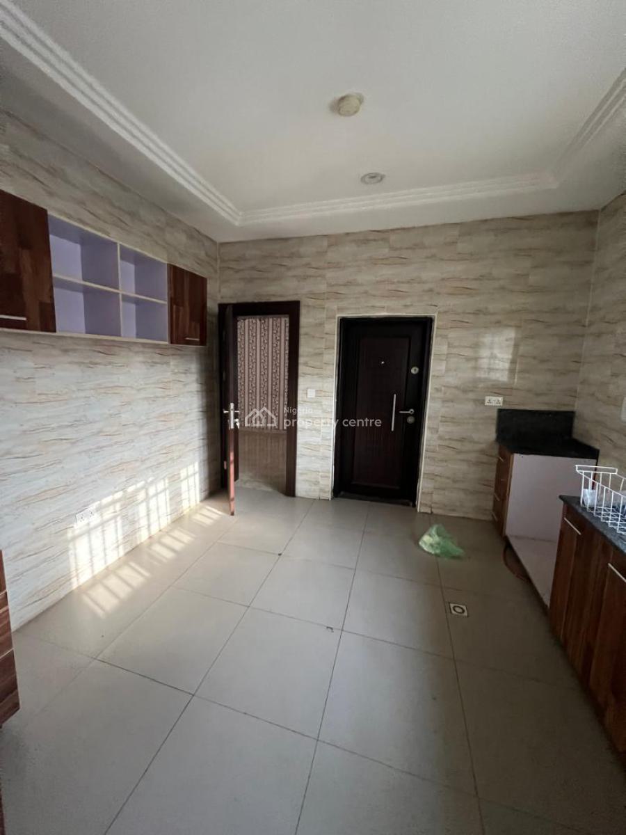 Spacious and Clean 2 Bedroom Apartment, Katampe Extension, Katampe, Abuja, Flat / Apartment for Rent