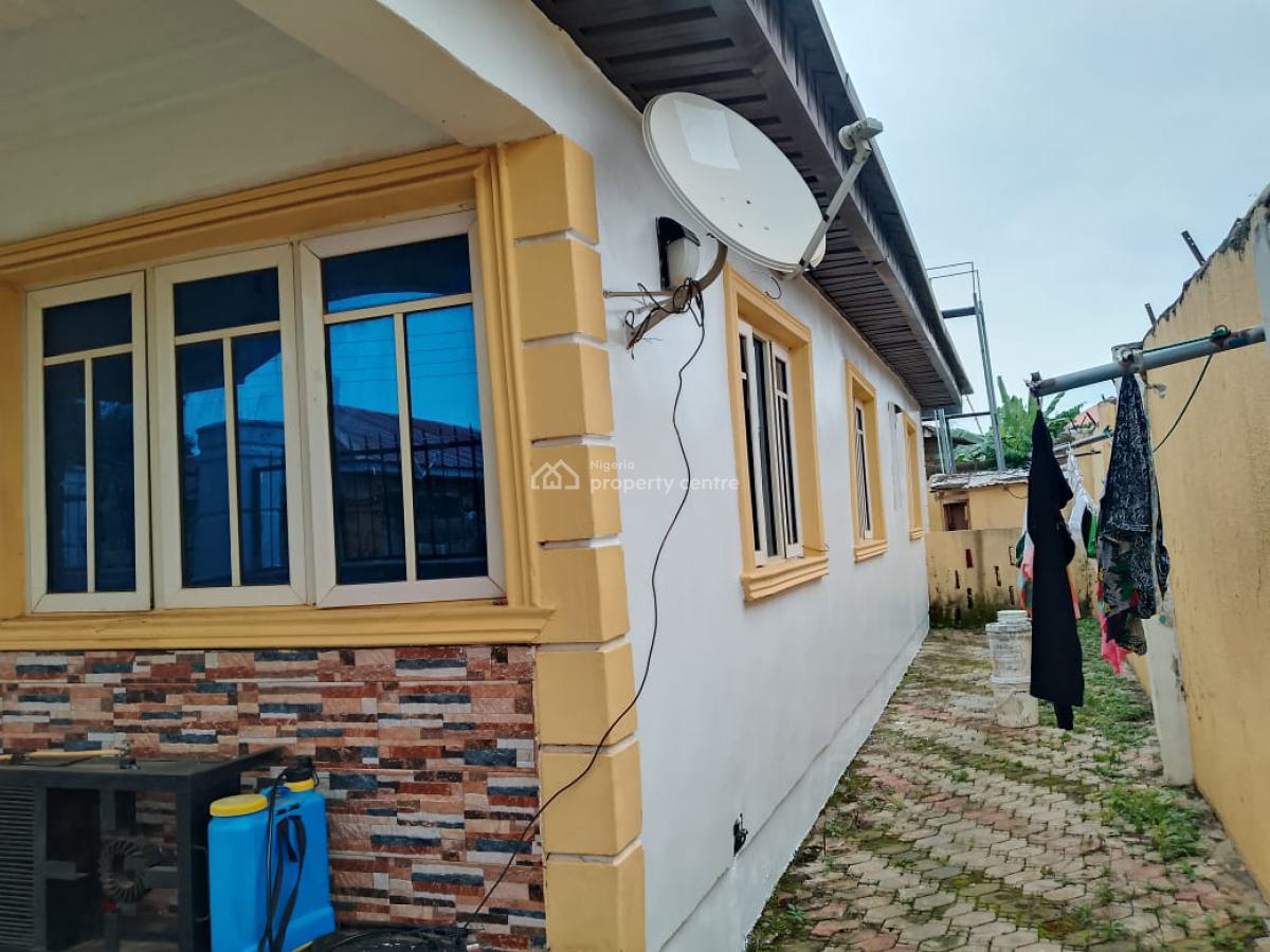 Beautiful 3 Bedroom Bungalow in a Nice Environment, Akuru Elebu Off Akala Express, Ibadan, Oyo, Detached Bungalow for Sale