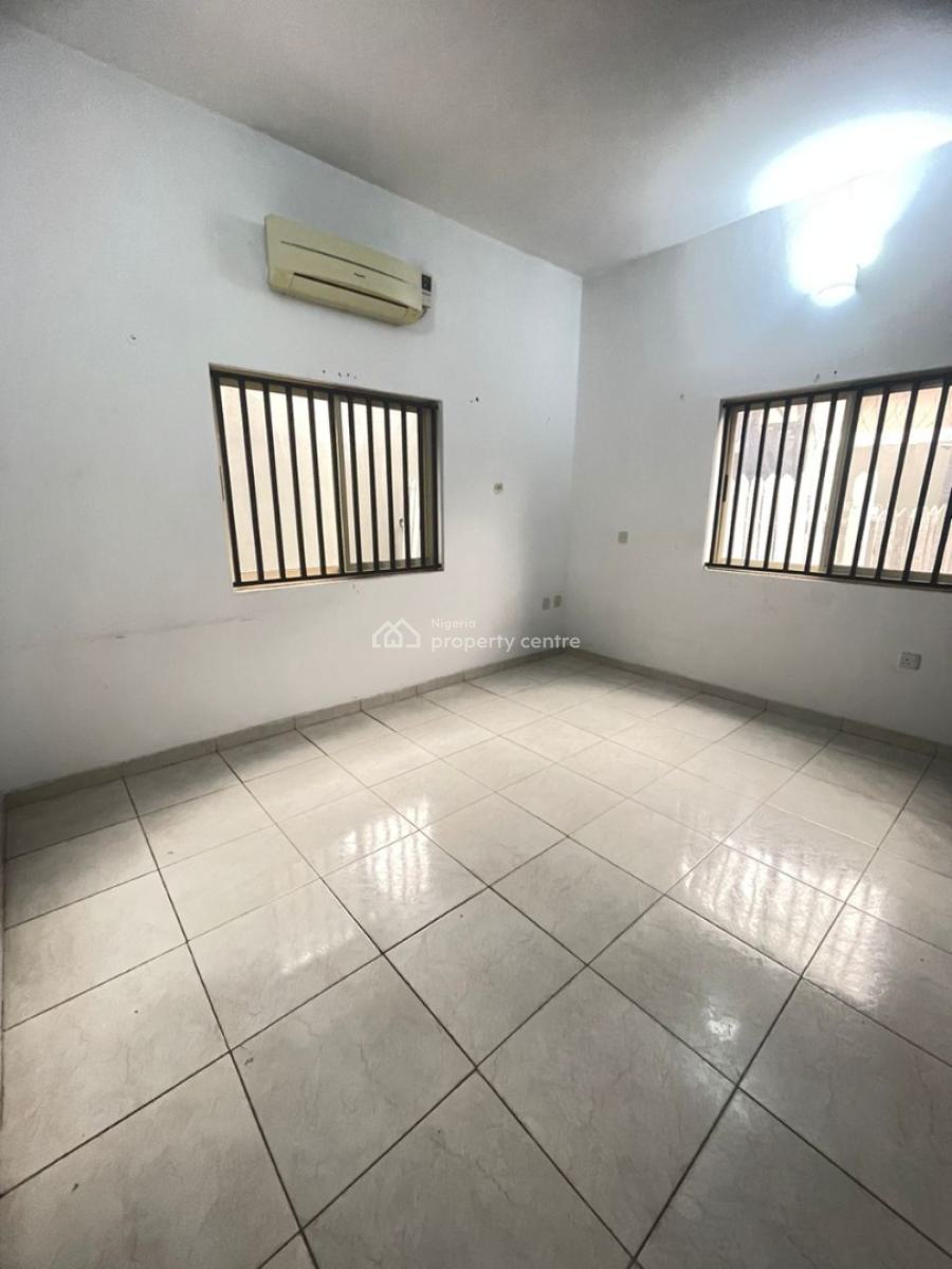 3 Bedroom Apartment, Lekki Phase 1, Lekki, Lagos, Flat / Apartment for Rent