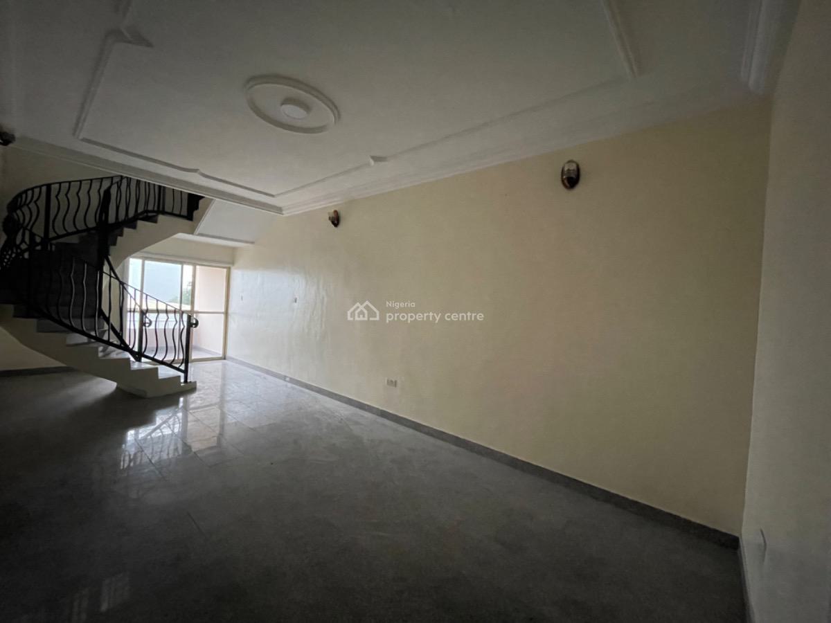 a Spacious 5bedroom Semi Detached Duplex on 2floors, Lekki Phase 1, Lekki, Lagos, Semi-detached Duplex for Rent