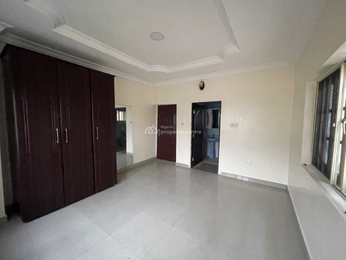 a Spacious 5bedroom Semi Detached Duplex on 2floors, Lekki Phase 1, Lekki, Lagos, Semi-detached Duplex for Rent