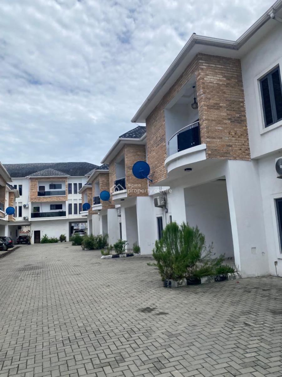 1 Bedroom and Palour Apartment with Fully Fitted Kitchen, Lekki, Lagos, Flat / Apartment for Rent