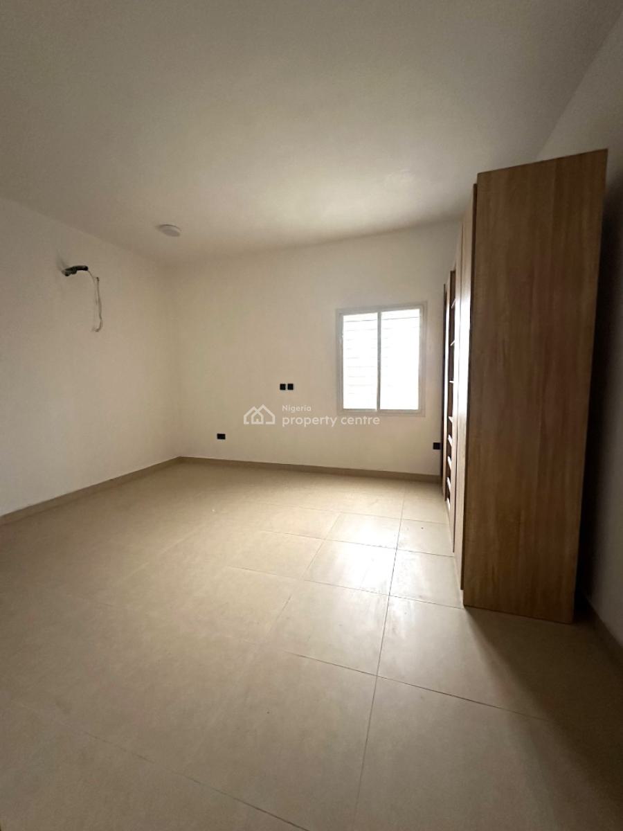 Newly Built Massive 3 Bedroom Apartment + Rooftop Terrace, Ikota, Lekki, Lagos, Flat / Apartment for Rent