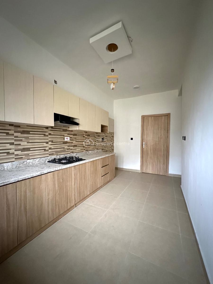 Newly Built Massive 3 Bedroom Apartment + Rooftop Terrace, Ikota, Lekki, Lagos, Flat / Apartment for Rent