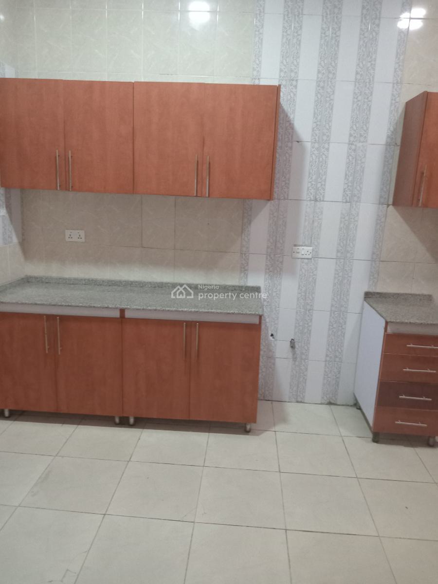 a Very Good Spacious 3-bedroom Flat + 1bq, Wuye District Abuja ( Video of The Apartment Is Attached), Wuye, Abuja, Flat / Apartment for Rent