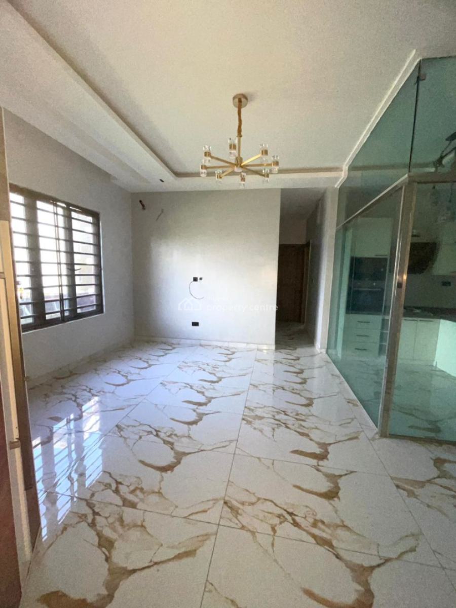 2 Bedroom Apartment, Lekki Phase 1, Lekki, Lagos, Flat / Apartment for Sale