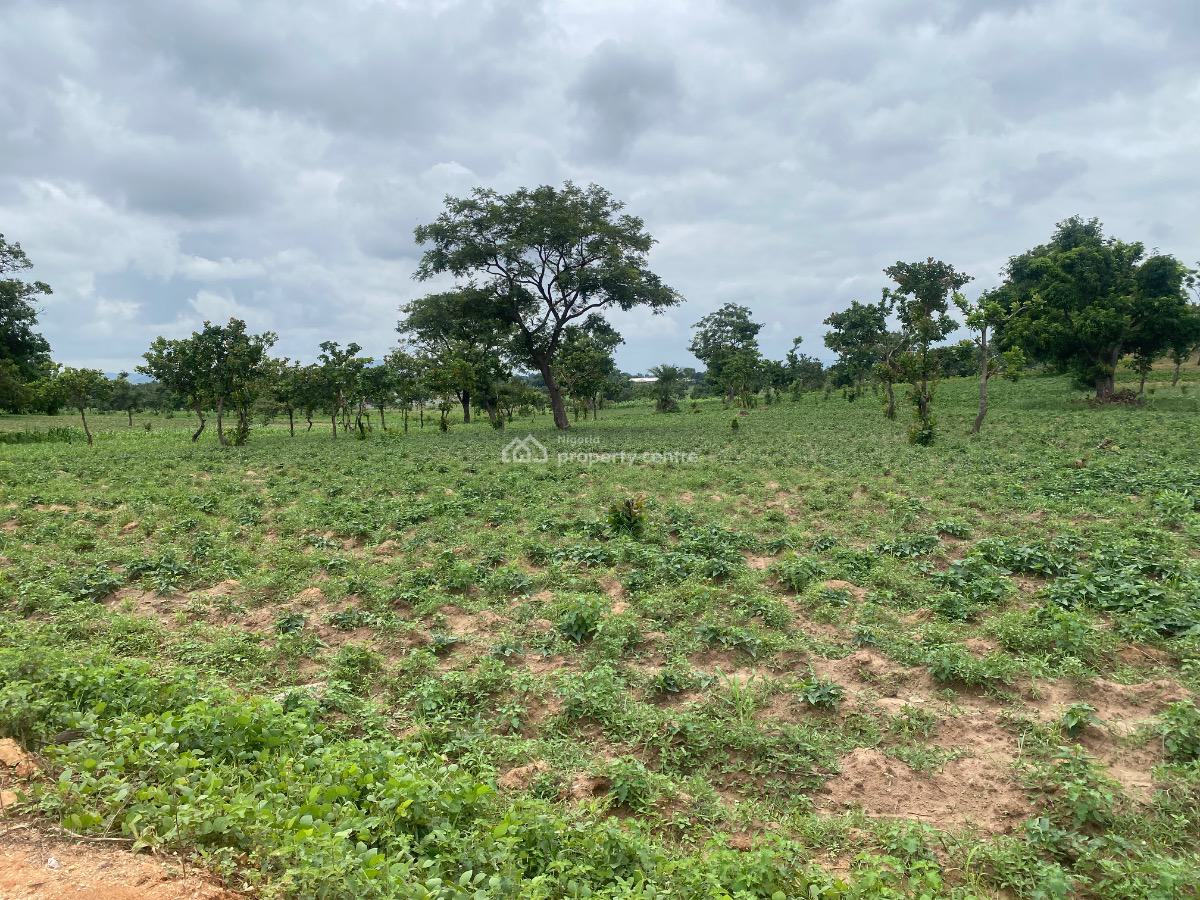 30 Hectares of Virgin Land, Guzape 2, Guzape District, Abuja, Mixed-use Land for Sale