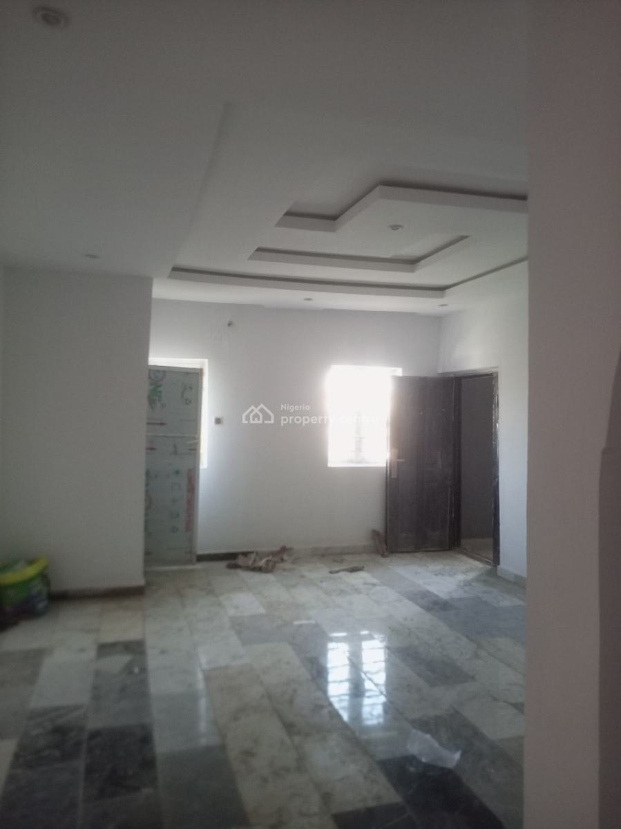 Luxury Newly Built 3 Bedroom Upstairs, Transformer Bucknor, Isolo, Lagos, Flat / Apartment for Rent