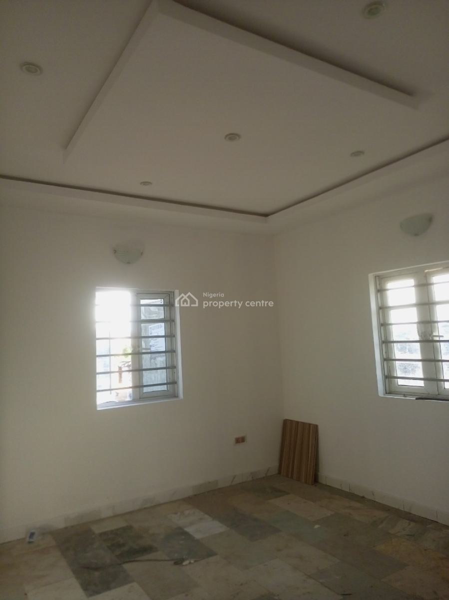 Luxury Newly Built 3 Bedroom Upstairs, Transformer Bucknor, Isolo, Lagos, Flat / Apartment for Rent
