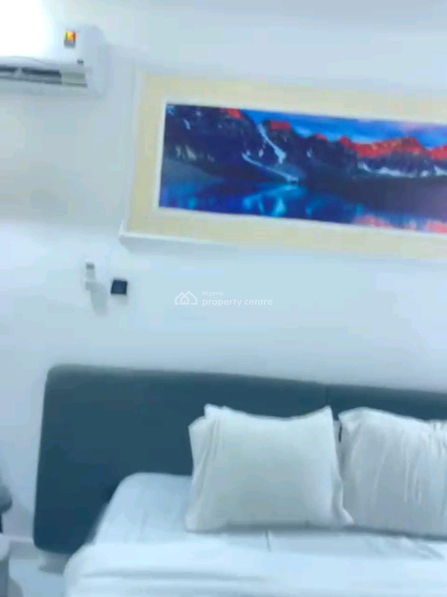 Furnished 3-bedroom Flat -- Freedom Way Lekki Phase 1, Freedom Way, Lekki Phase 1, Lekki, Lagos, Flat / Apartment for Rent