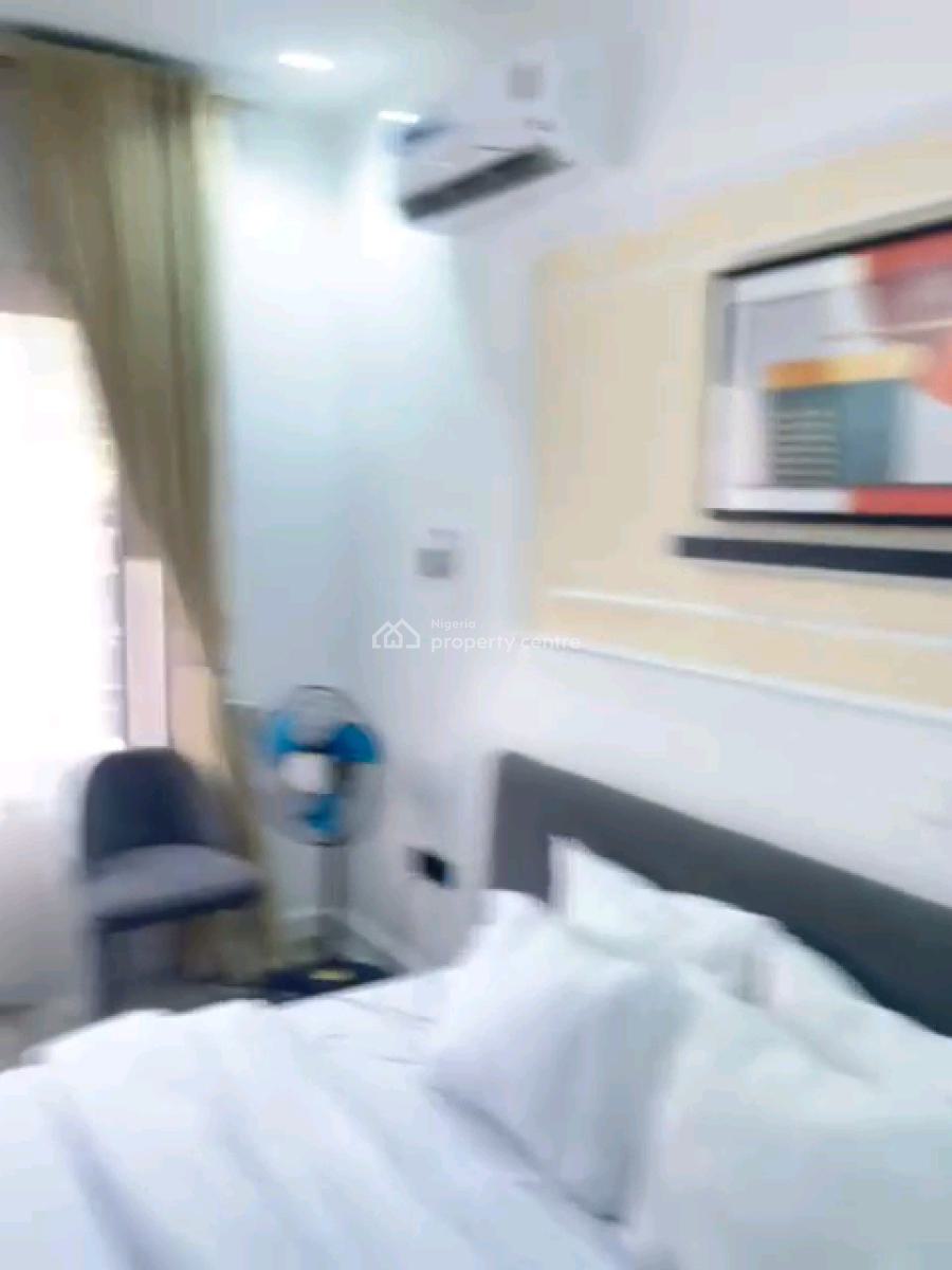 Furnished 3-bedroom Flat -- Freedom Way Lekki Phase 1, Freedom Way, Lekki Phase 1, Lekki, Lagos, Flat / Apartment for Rent