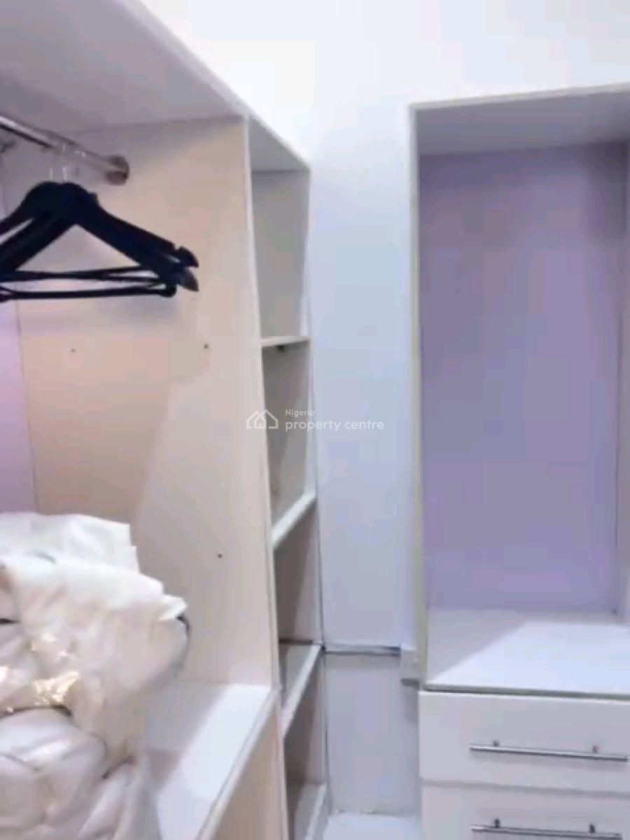 Furnished 3-bedroom Flat -- Freedom Way Lekki Phase 1, Freedom Way, Lekki Phase 1, Lekki, Lagos, Flat / Apartment for Rent