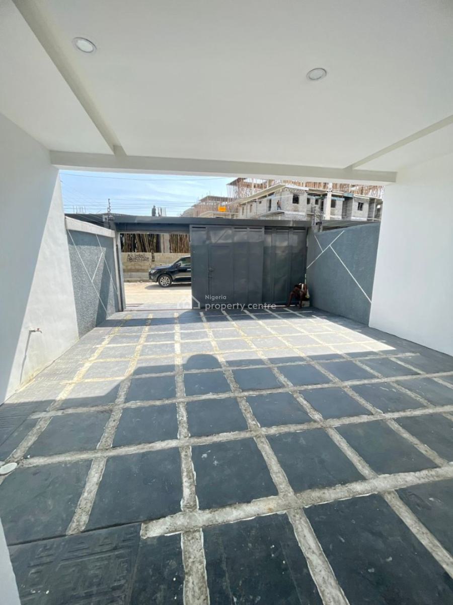 4 Bedroom Terrace + Bq, Lekki Phase 1, Lekki, Lagos, Flat / Apartment for Sale