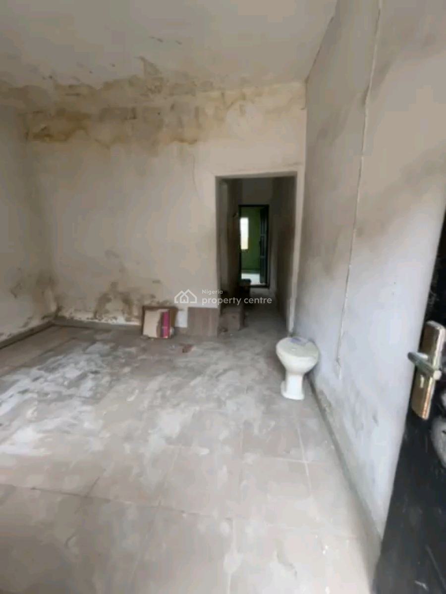 Standard Mini Flat, Off Pedro, Pedro, Gbagada, Lagos, Mini Flat (room and Parlour) for Rent
