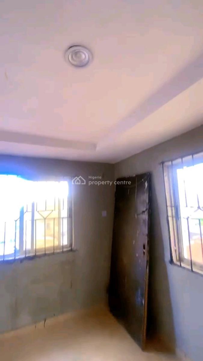 Standard and Spacious Mini Flat, New Garage, Gbagada, Lagos, Mini Flat (room and Parlour) for Rent