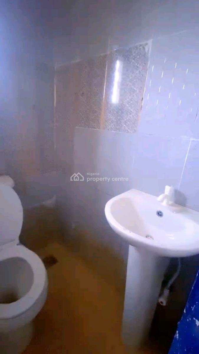 Standard and Spacious Mini Flat, New Garage, Gbagada, Lagos, Mini Flat (room and Parlour) for Rent