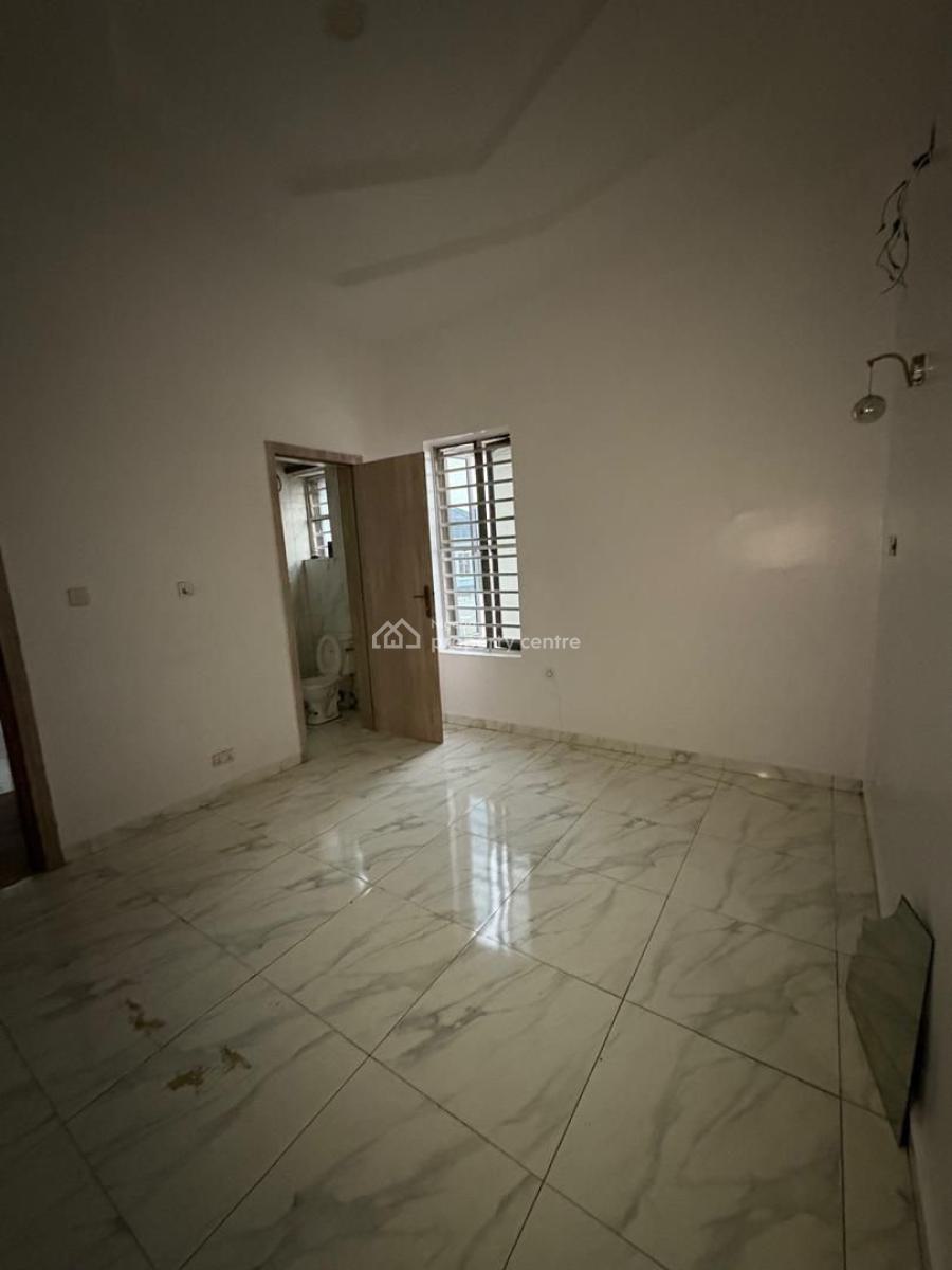 a Room in a Shared Apartment in Idado Estate, Idado Estate Lekki, Idado, Lekki, Lagos, Self Contain (single Rooms) for Rent