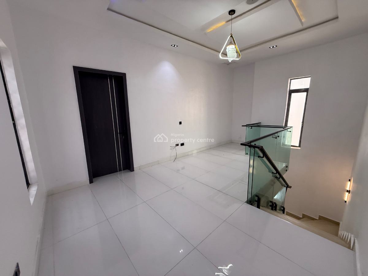 5 Bedroom Fully Deatched  Duplex with Swimming Pool for Distress, Lekki Palm Estate, Ajah, Lagos, Detached Duplex for Sale